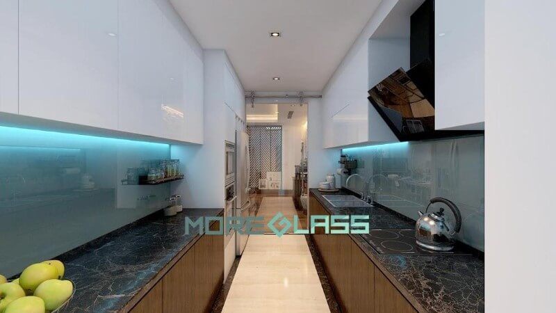 Mẫu kính ốp bếp màu xanh dương đẹp cho gian bếp chung cư, biệt thự, nhà phố.
